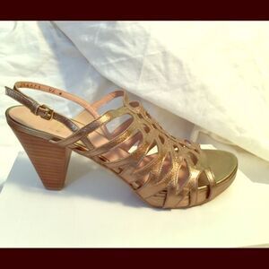 New Stuart Weiztman heeled platform sandals